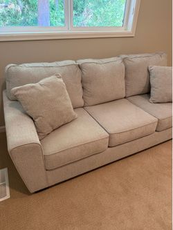 Nearly new sofa sleeper couch!
