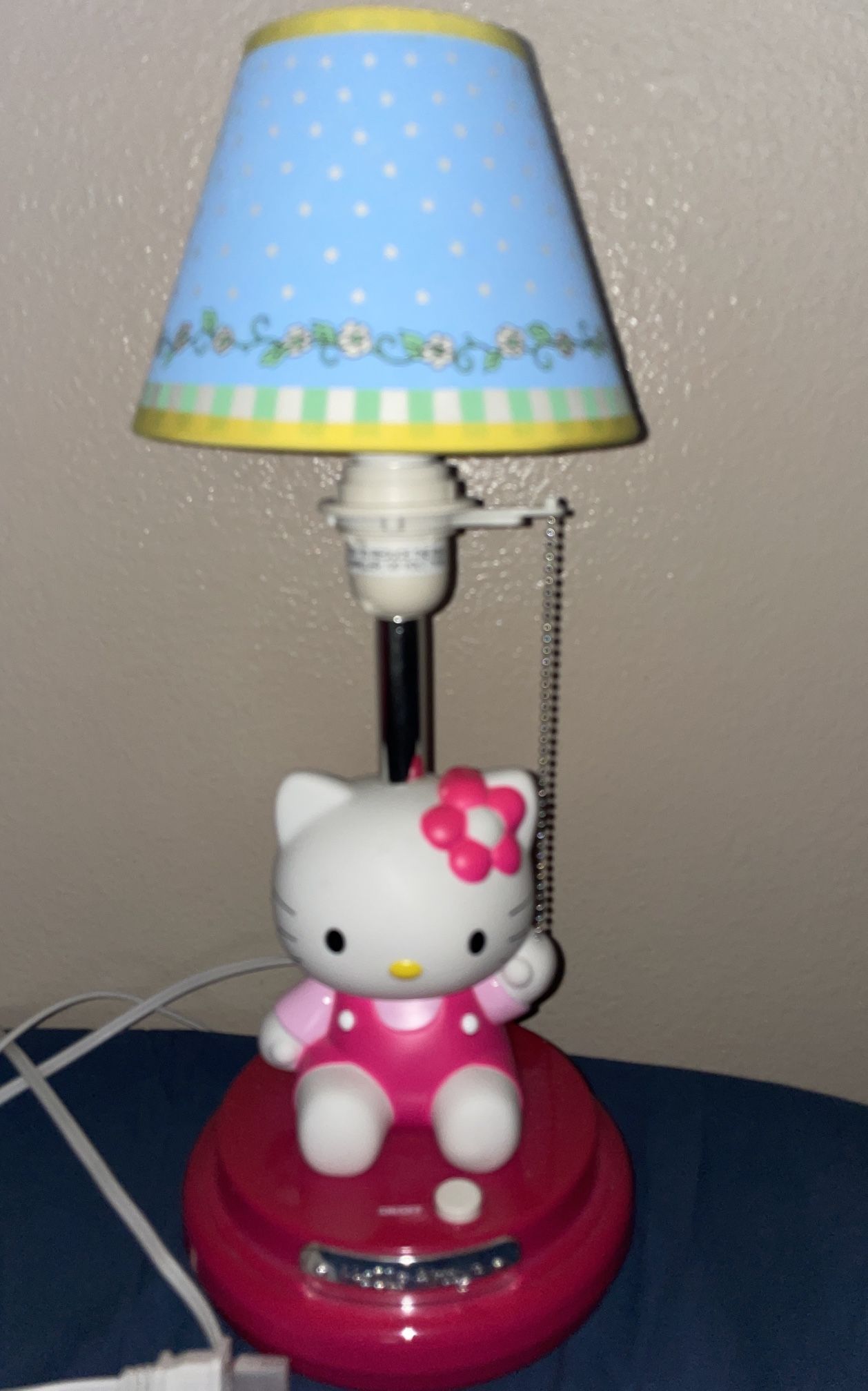 Luminária - Hello Kitty - Cílios Postiços