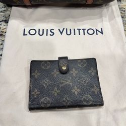 Louis Vuitton Wallet 
