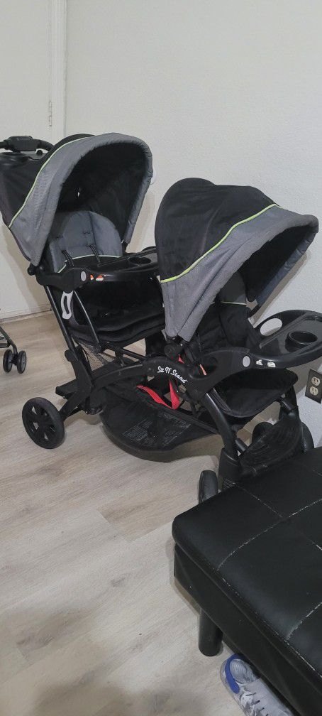 Baby Trend Sit N Stand Doible Stroller
