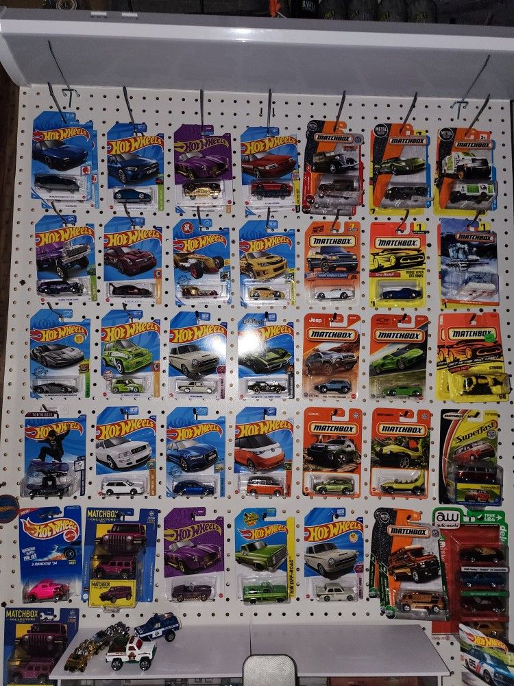 Hot Wheels And Matcbox Collection 
