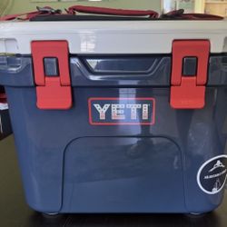 NEW SOLD OUT YETI Roadie 15 Limited EDITION Patriotic COOLER