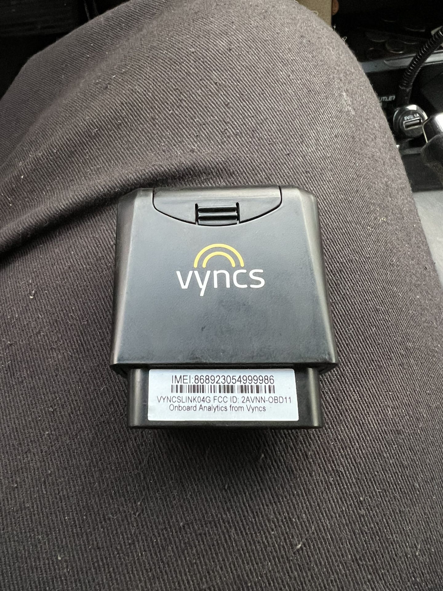 Vyncs GPS Tracker