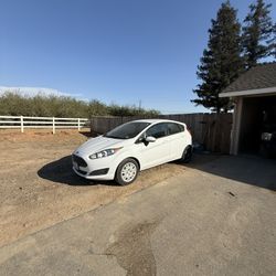 2014 Ford Fiesta 