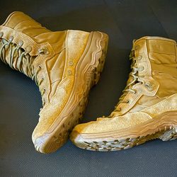 Danner Reckoning Combat Light Boots Size 9.5