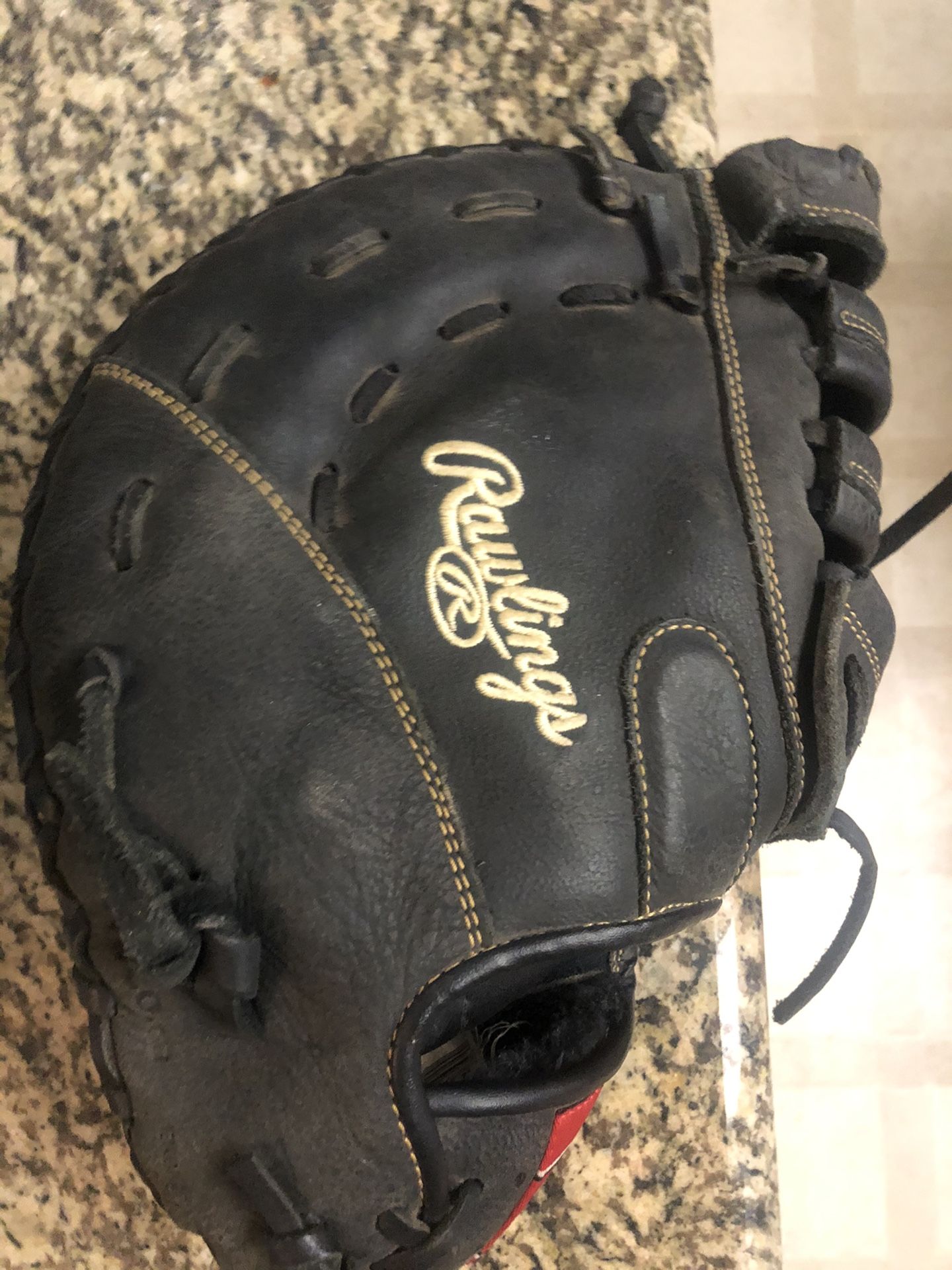 Rawlings 1st basemen glove 12.5”