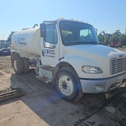 2000 Gallon water truck