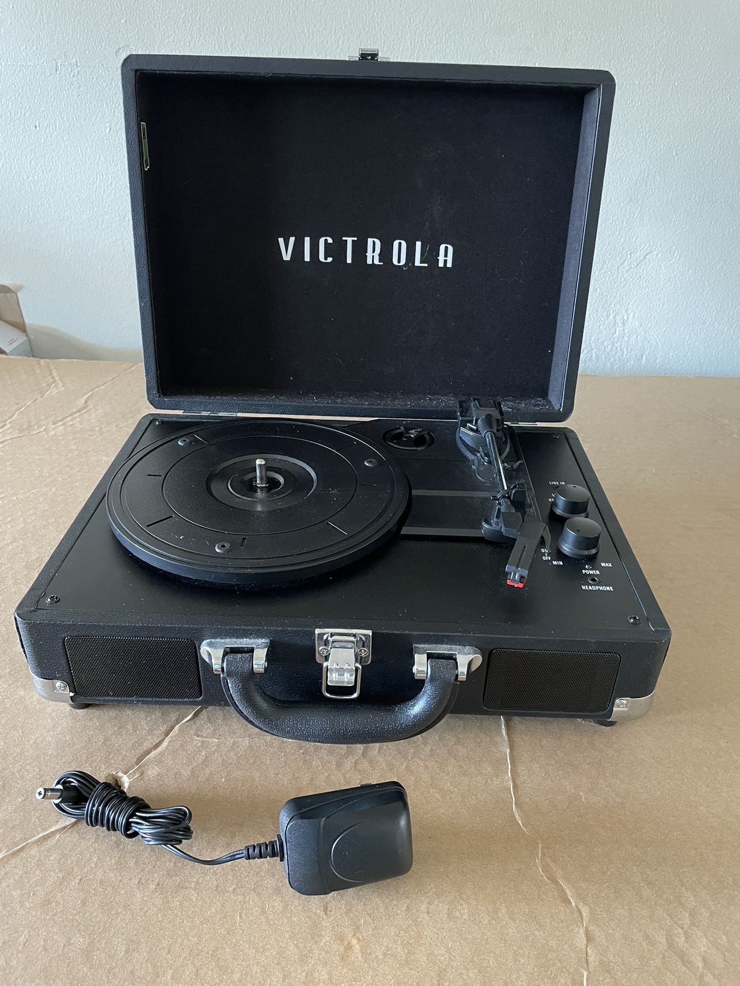 Victrola Vinyl Player And Bluetooth With AC Adapter $25 Firm On Price