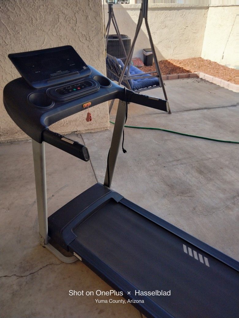Most Sale $150.00 Moving Back To California Friday Morning Great Treadmill 400+ Capacity 