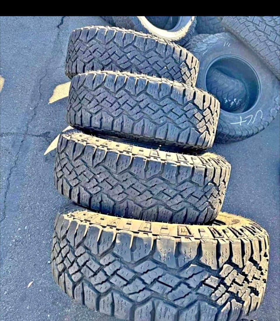 275 65 18 Goodyear Tires Con 80% De Vida Las 4🚘🚘🚘