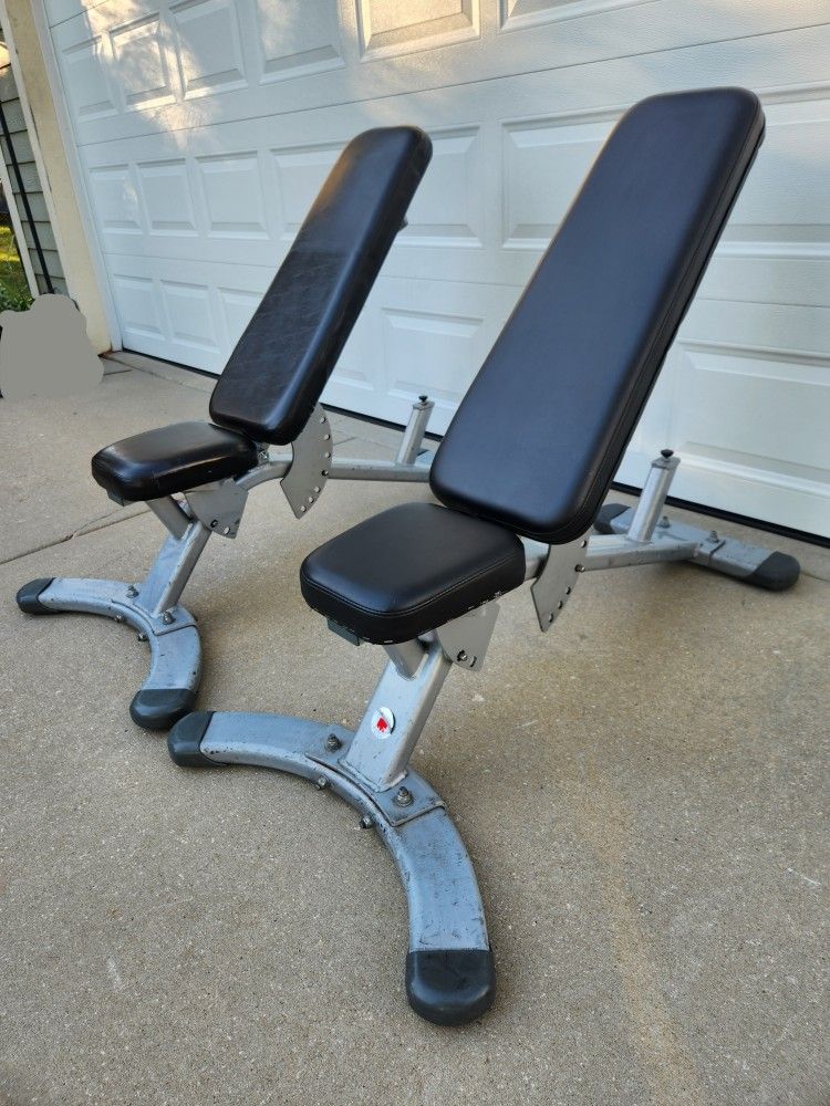 Muscle D Adjustable Weight Bench