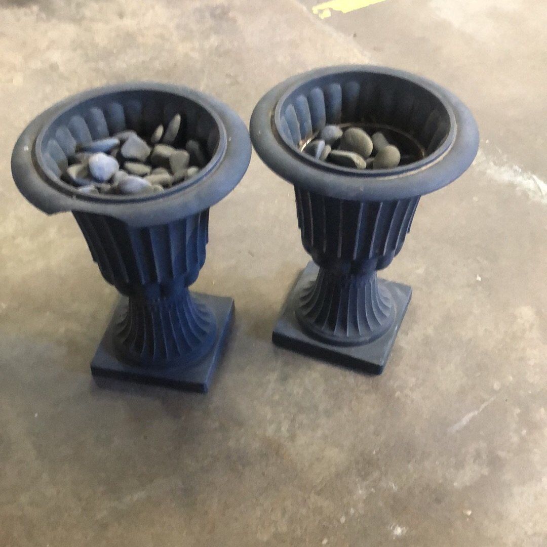 Outdoor Trophy Style Flower Pots Planter Stands