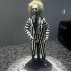 Sideshow 1/6th Scale Beetlejuice Posable Action Figure