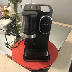 Cafetera Con Moledor De Granos De Café Para Un Bueno Café - Coffee Make Good Conditions