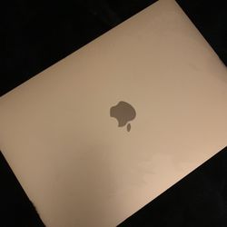 Rose Gold MacBook Air 2020 