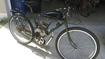 Custom schwinn gas bike