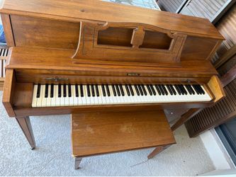 Baldwin Console Piano w/ Matching Bench – Great Condition