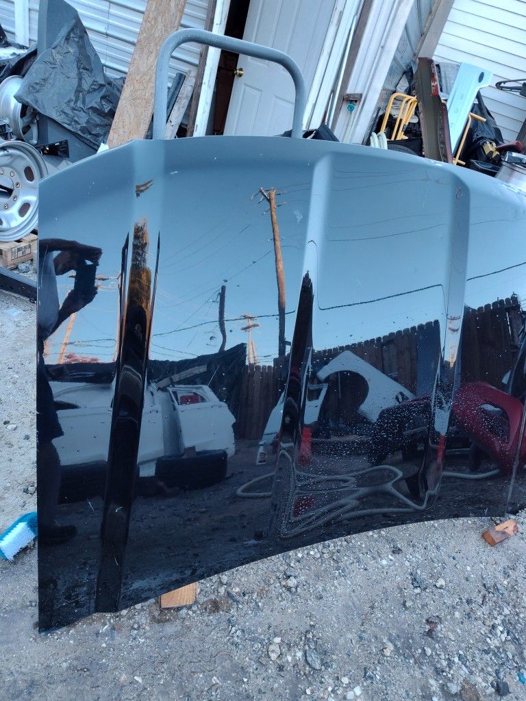 2014 To 2018 GMC Sierra 1500 Hood OEM Original Part