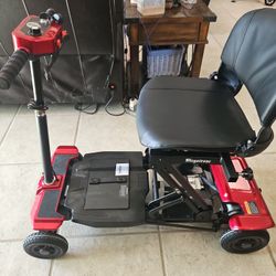 Automatically Folding Mobility Scooter 
