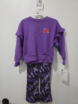 Toddler Girls Nike 2 piece outfit