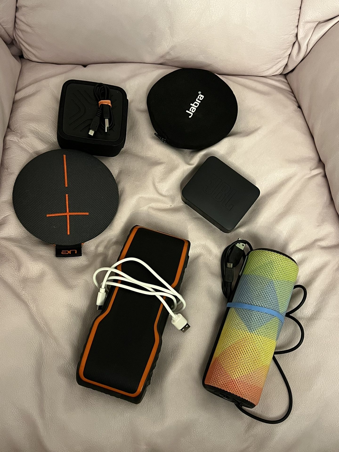 BLUETOOTH PORTABLE SPEAKER BUNDLE 6 MIXED BRANDS ALL SOUND GREAT