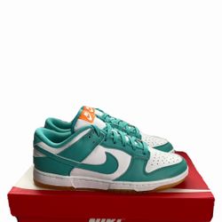 New Nike Dunk Low