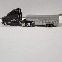 Peterbilt 387 truck  Black Die Cast  with Ertl Diecast all metal horse trailer 