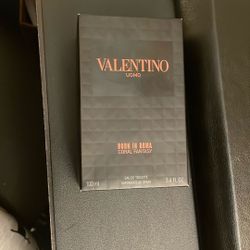 Valentino Born In Roma Coral Fantasy