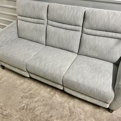 Like New 6 Months Old Electric Dual Reclining Couch With Electric Headrests And Dual Usb 