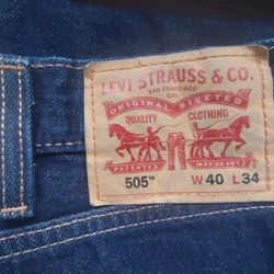 Levis. 40 X 34.  505s