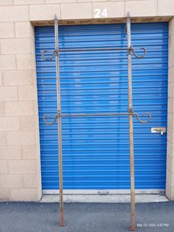 Store fixtures