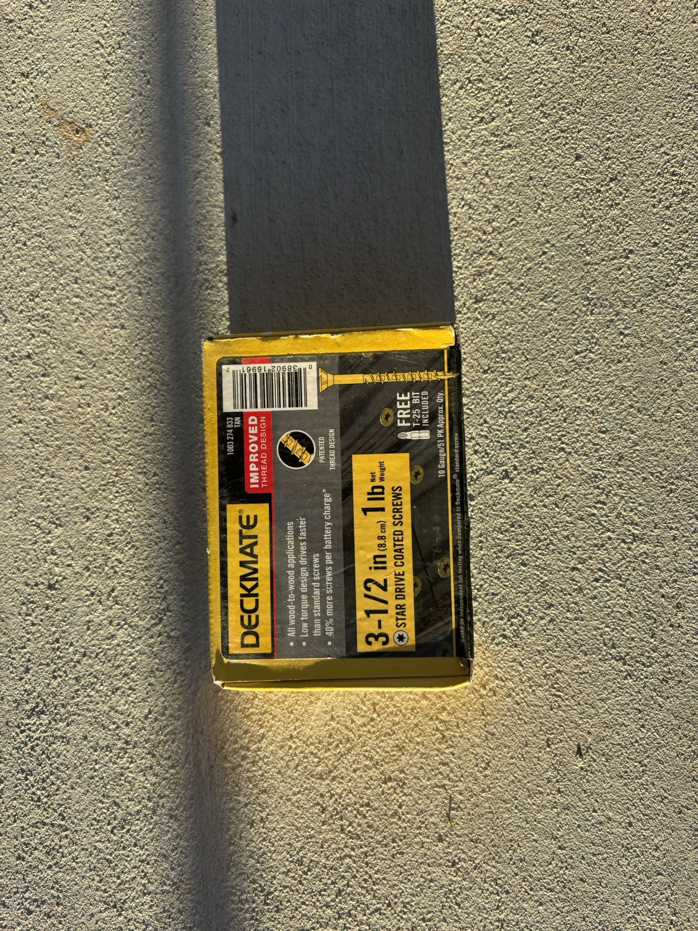 3-1/2 in (8.3 cm)Tan Star Flat-Head Wood Deck Screw