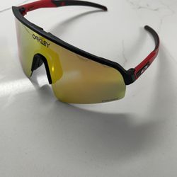 New Oakley Sutro Lite Sweep Sunglasses