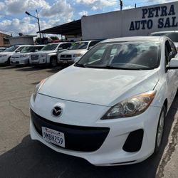2012 Mazda3 i Touring Hatchback 4DR
