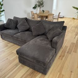 Wonderful Couch For Sale (with Sleeper Pullout)