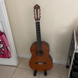 3/4 Yamaha Acoustic Guitar
