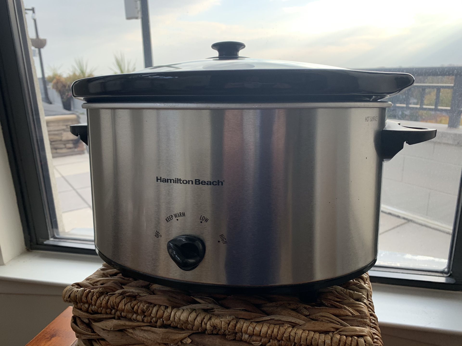 Hamilton Beach slow cookers crock pot. Large. EUC thanksgiving. 7 qt