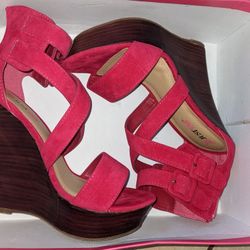 JustFab Saffron Wedges Size 8 