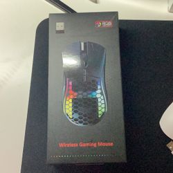 White Wireless Gaming Mouse