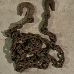 9-ft Vintage Iron Tow Chain