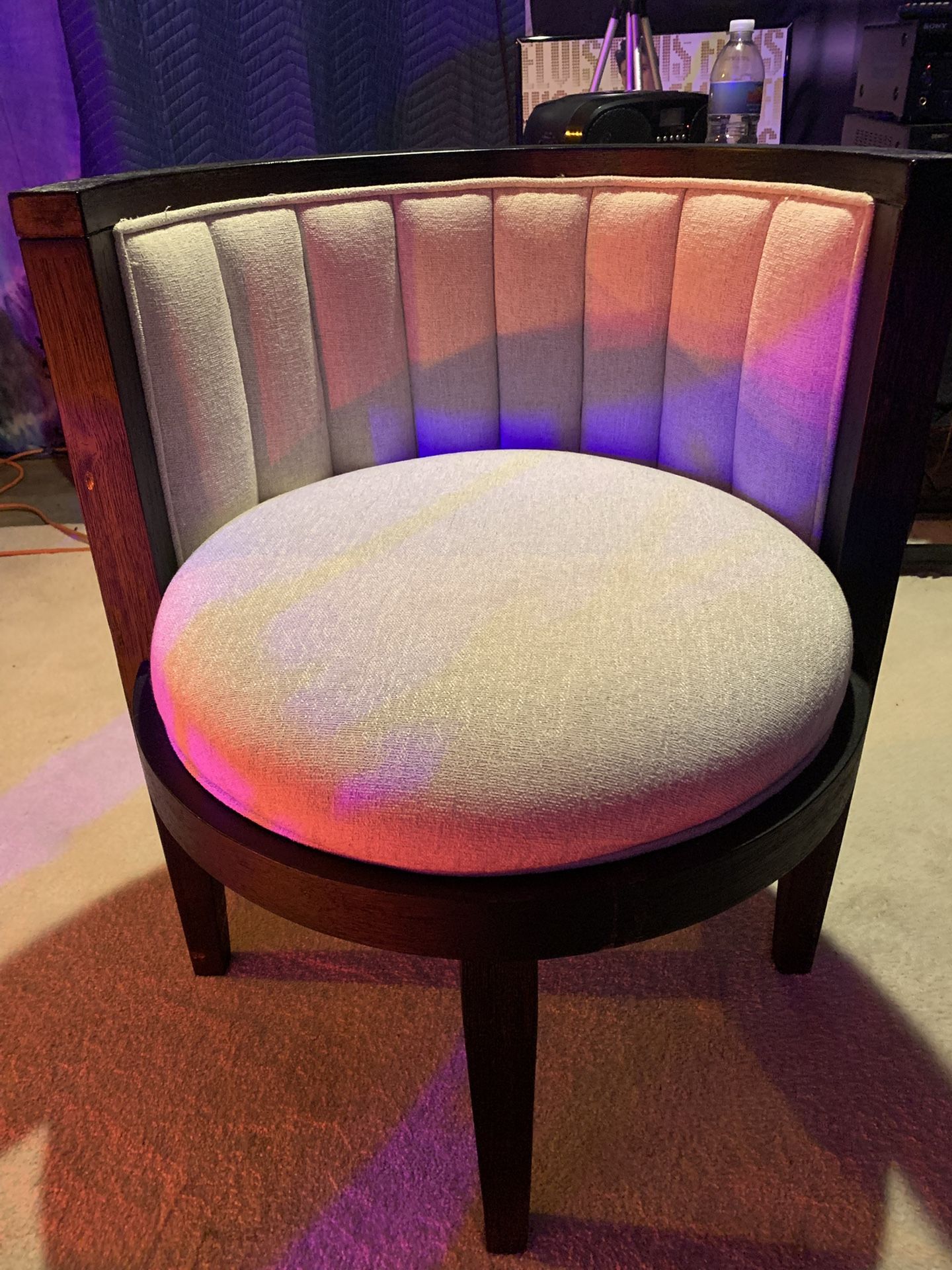 Round Padded Chair