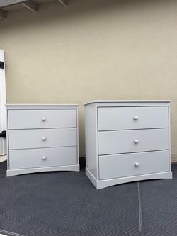 New/Built 3 drawer grey dresser / small dresser