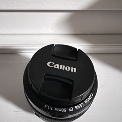 Canon EF 50mm f/1.4 USM lense
