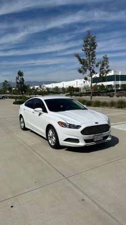 2016 Ford Fusion SE