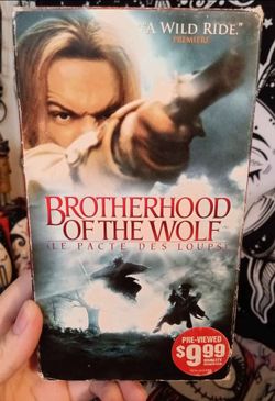 The brotherhood of the wolf VHS