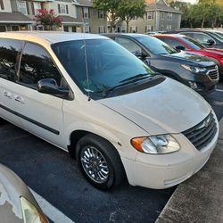 2004 Dodge Caravan