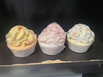 bath bombs cupcake shapes (new)