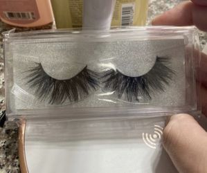 Eyelashes