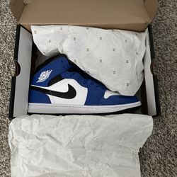Air Jordan 1 Mid Game Royal