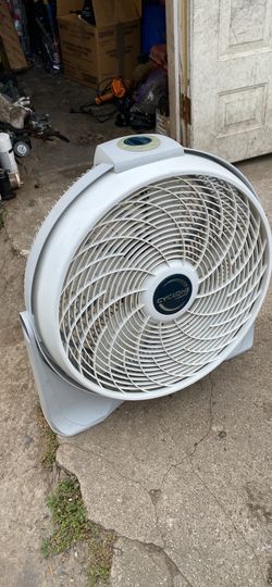 Fan  3 speeds 19 inches